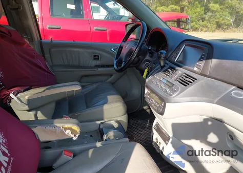 2005 Honda Odyssey Touring z USA, uszkodzony, nr VIN 5FNRL38895B132872